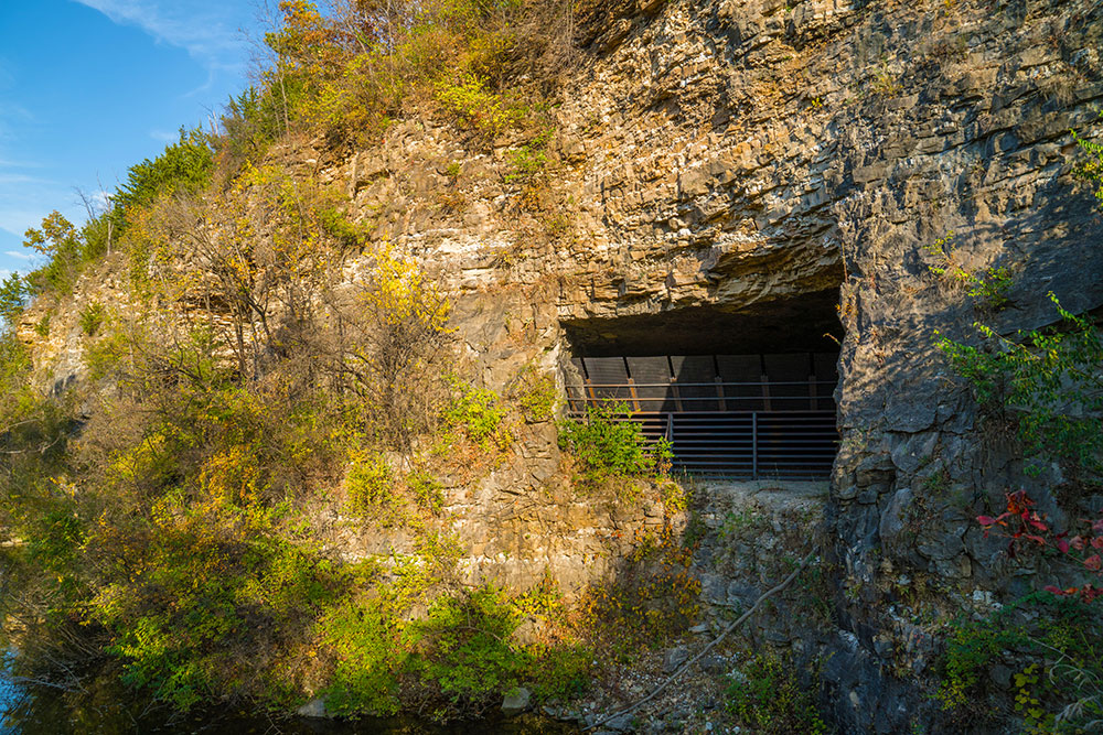 Outer gate Missouri