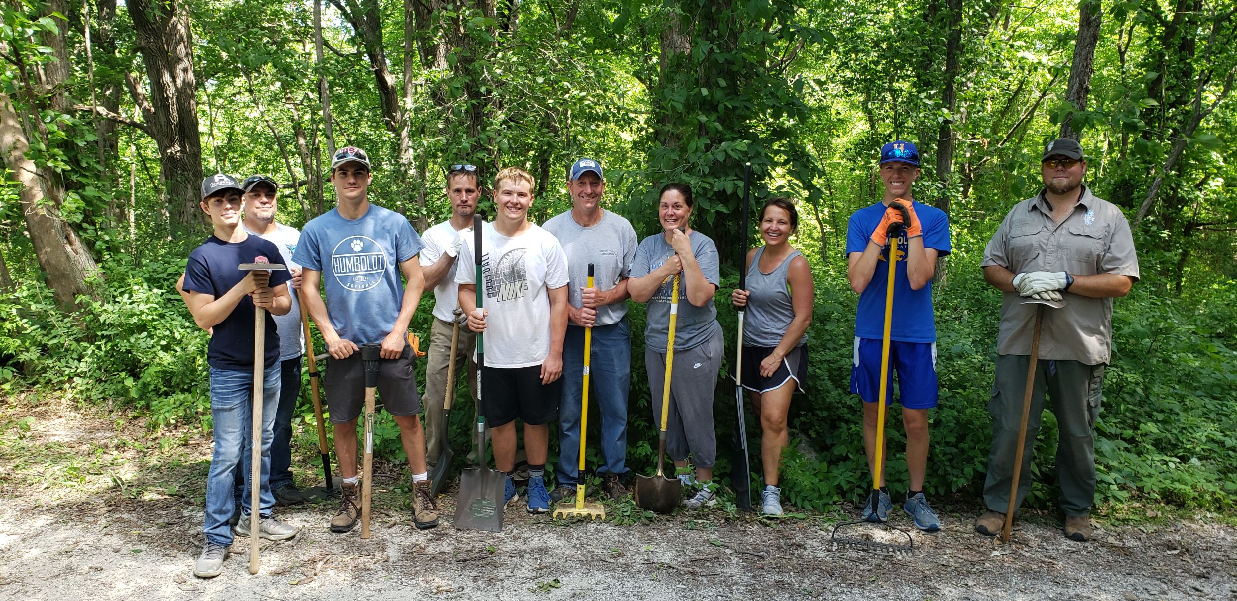 Henderson Woods volunteers