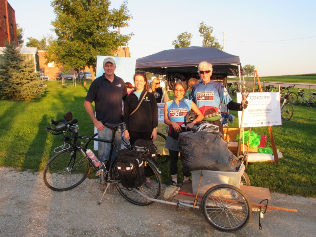 INHF Volunteer Coordinator Mary Runkel (second from left) with volunteers at last year's Taco RAVE.